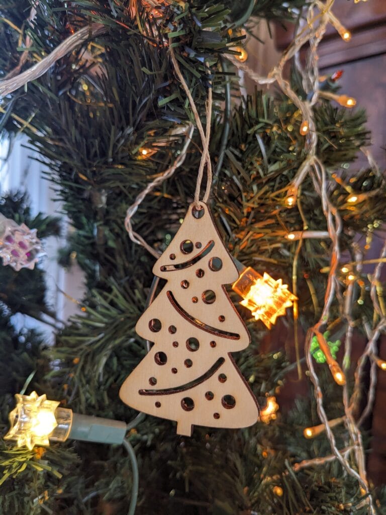 ornement de sapin de noël sapin décoré