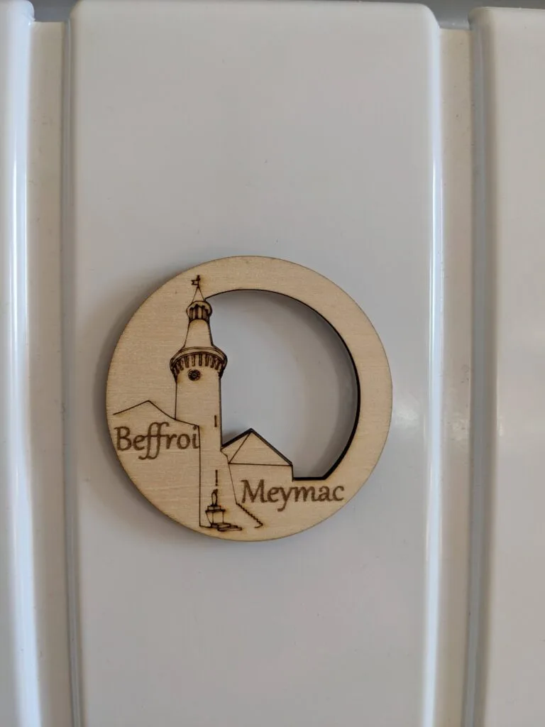 magnet rond beffroi de meymac