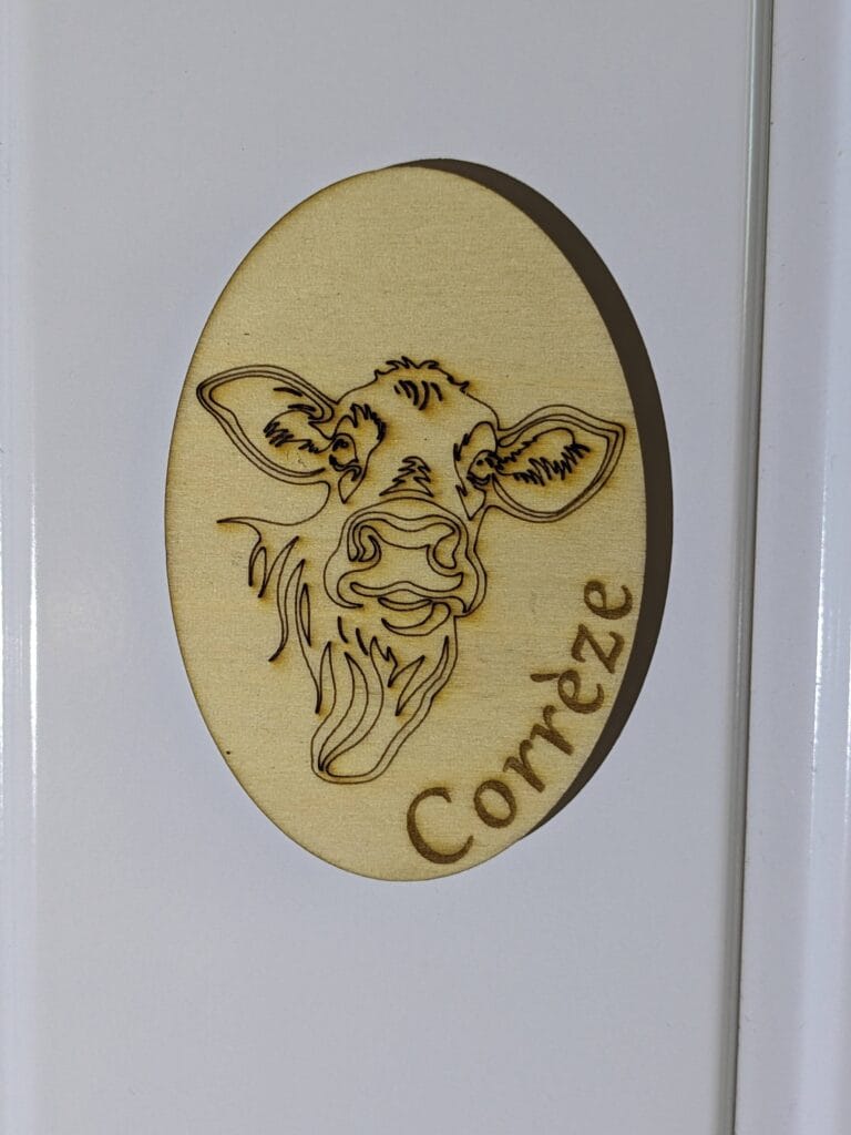 magnet ovale Corrèze vache