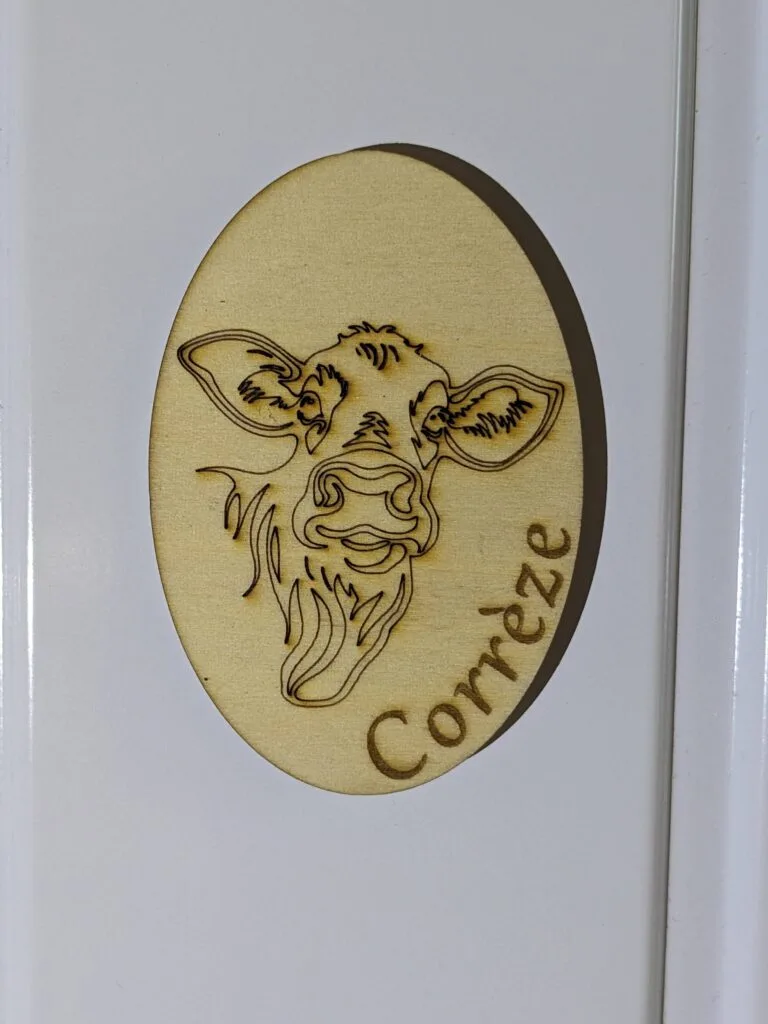 magnet ovale Corrèze vache