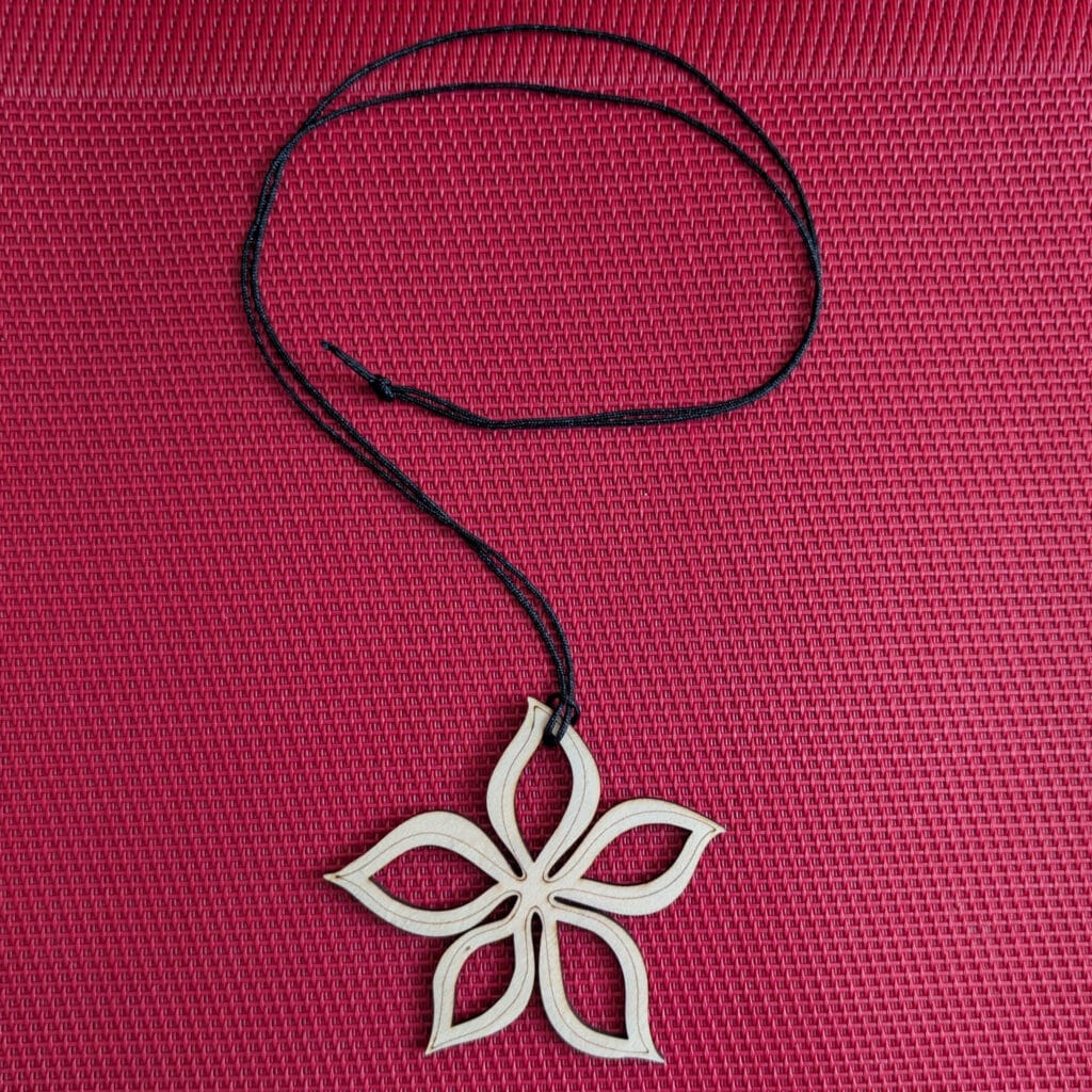 collier fleur1