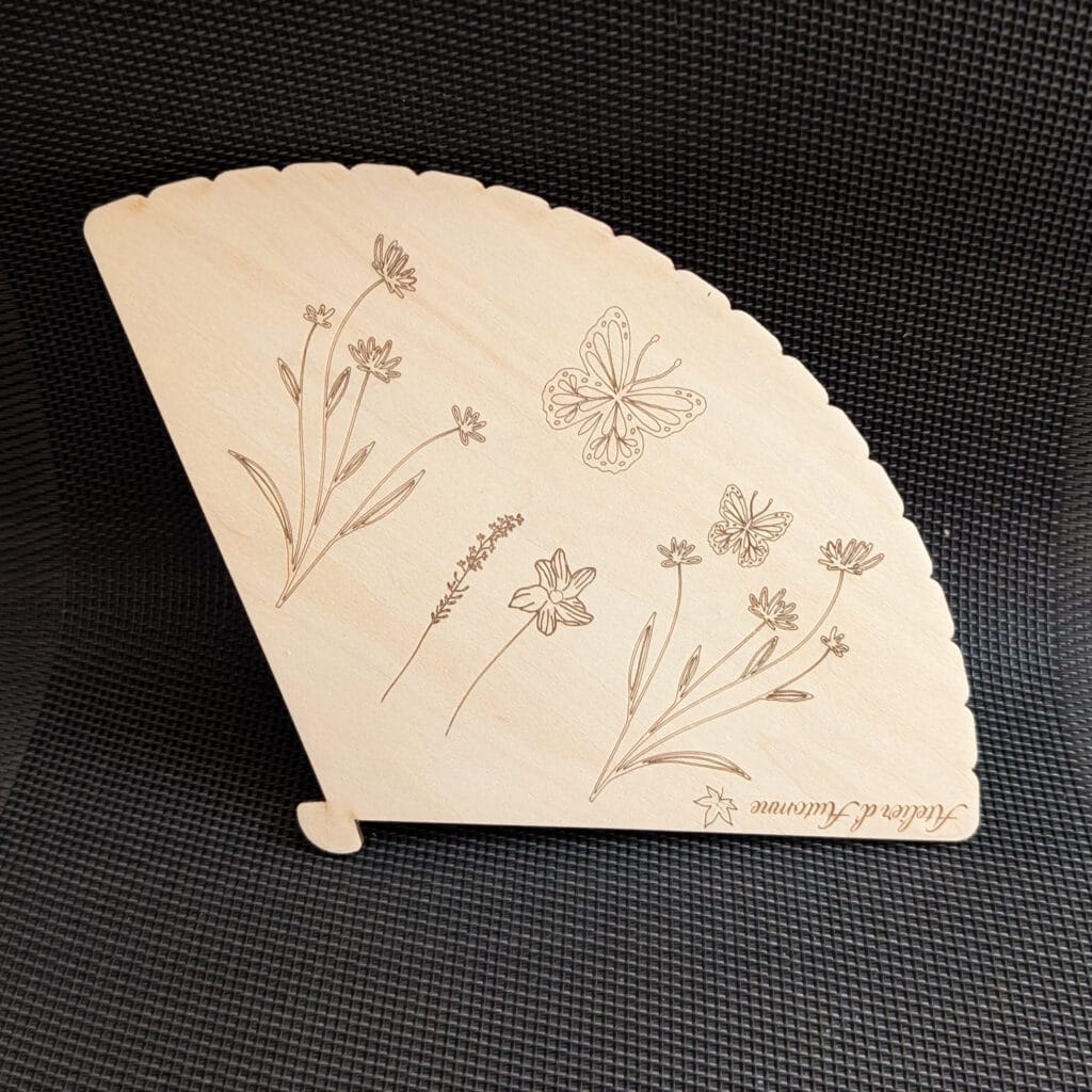 eventail cp type fleurs papillon